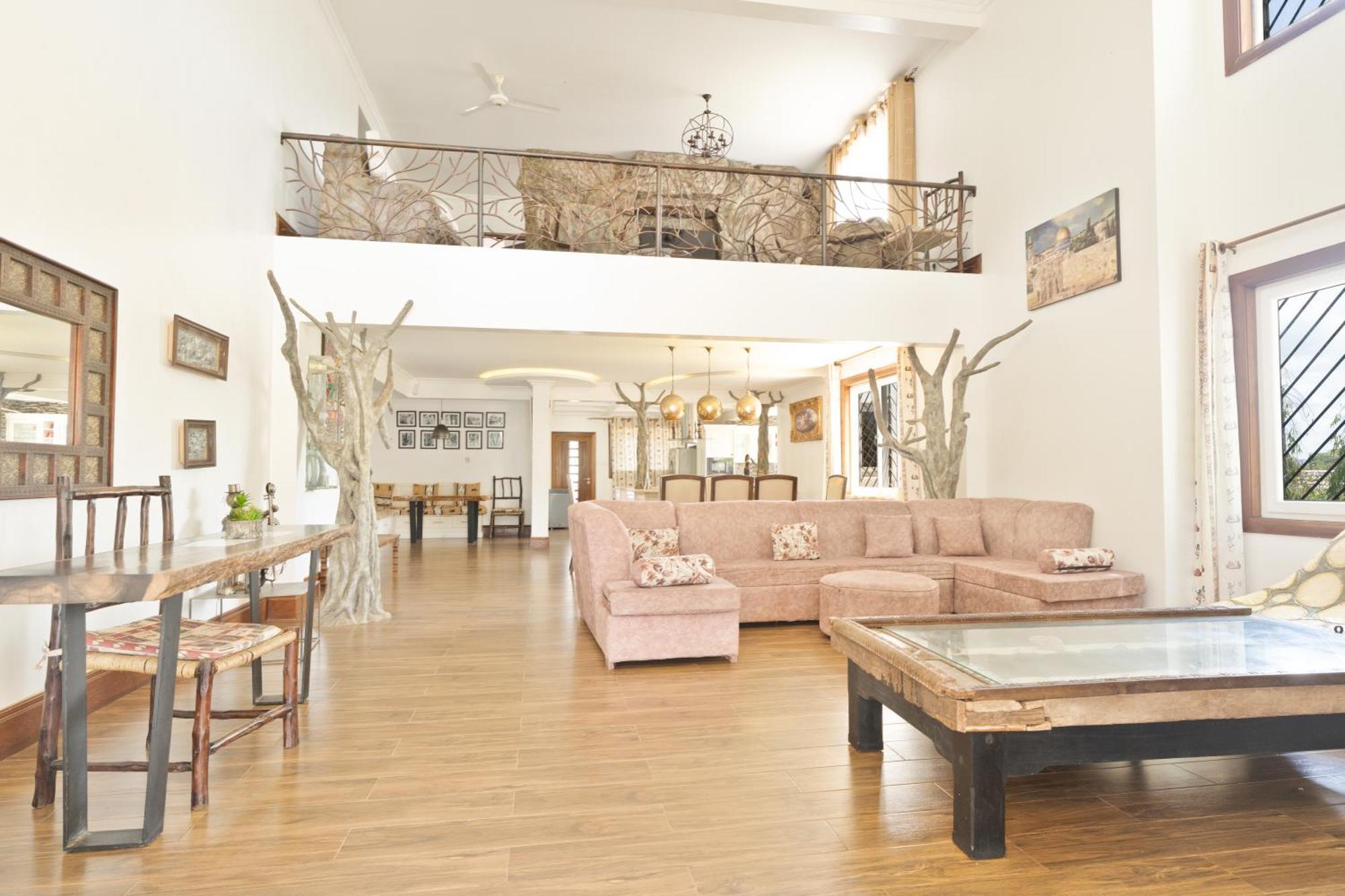 Queens Chateau Boutique Villa เดียนีบีช ภายนอก รูปภาพ